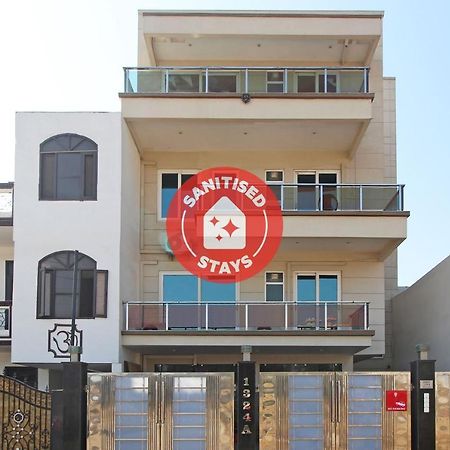 Oyo 8110 Nstay 31 Gurgaon Exterior foto