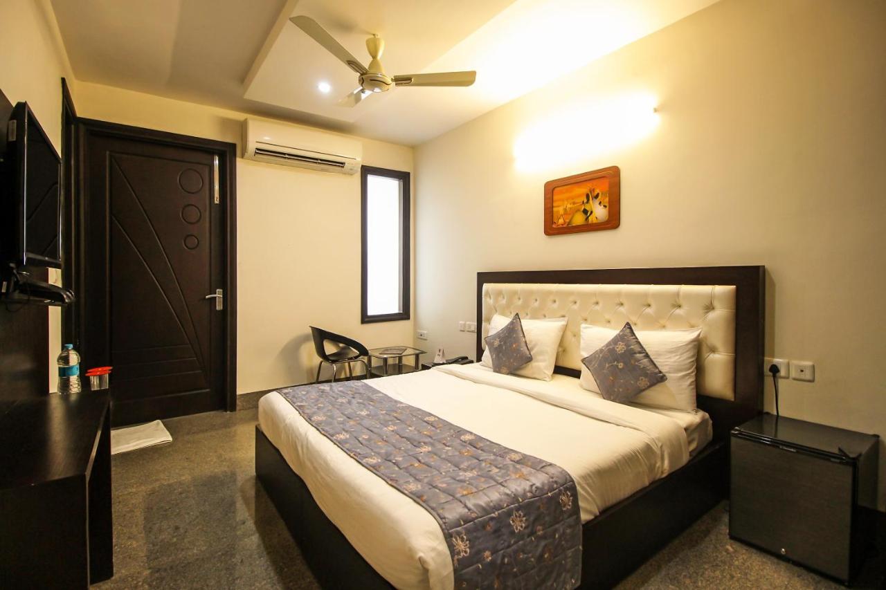 Oyo 8110 Nstay 31 Gurgaon Exterior foto